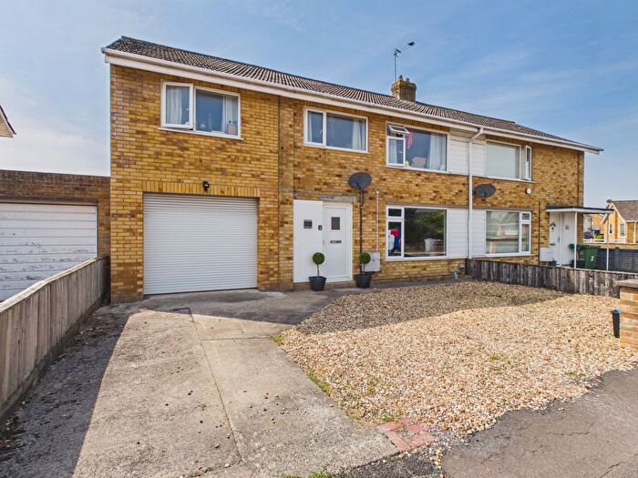 4 Bedroom Semi Detached House For Sale In Stafford Road, Bridgwater, TA6