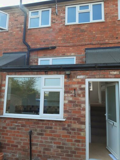 2 Bedroom Town House To Rent In Lodge Mews, DE72