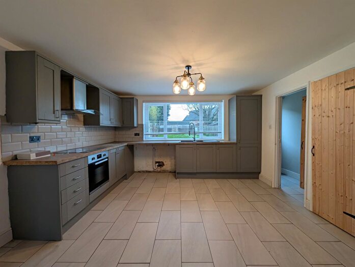 4 Bedroom Semi Detached House For Sale In Poplar Hill, Stowmarket, IP14