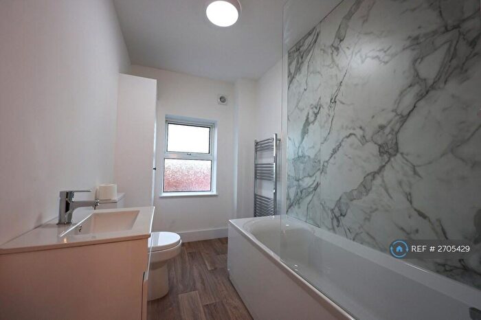 2 Bedroom Terraced House To Rent In Northcote Road, Norwich, NR3