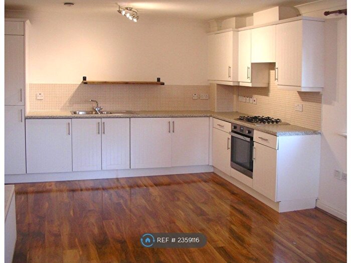 2 Bedroom Flat To Rent In Egremont Court, Warrington, WA4