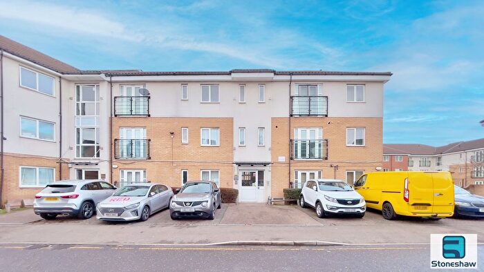 2 Bedroom Flat For Sale In Berengers Place, Neale Court Berengers Place, RM9