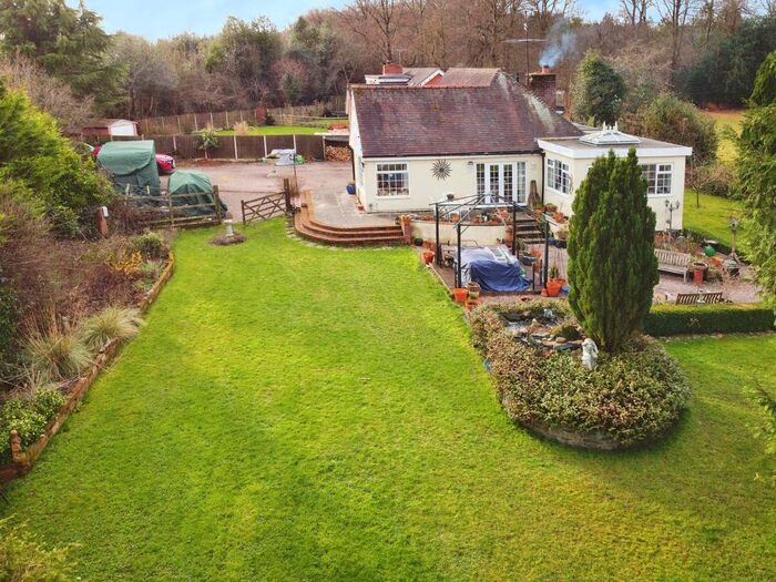 3 Bedroom Bungalow For Sale In Pound Green, Bewdley, Worcestershire, DY12