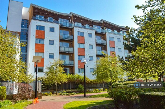 2 Bedroom Flat To Rent In Violet Road, London, E3