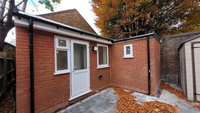 Studio To Rent In Marriott Road, London, E15