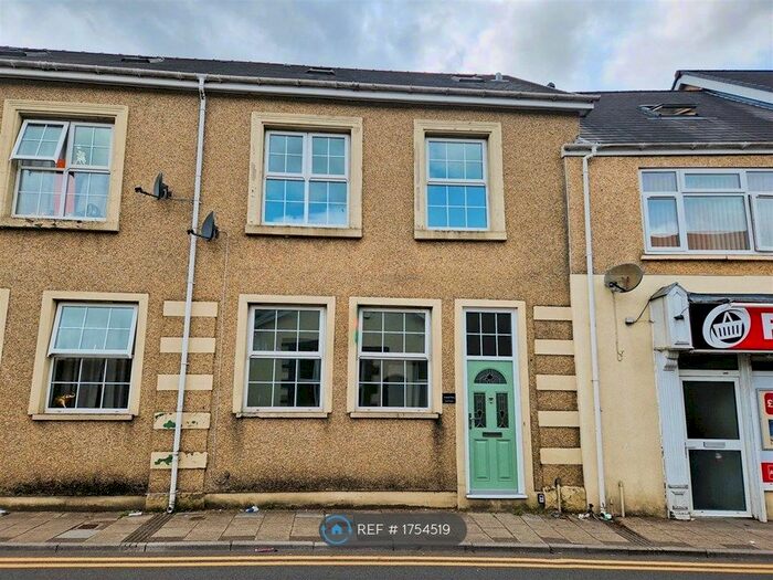 5 Bedroom Terraced House To Rent In Aberfan Road, Aberfan, Merthyr Tydfil, CF48