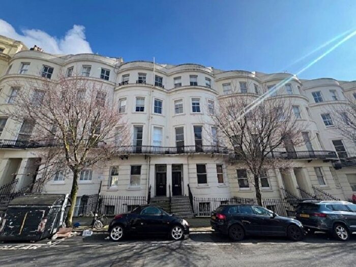 Studio To Rent In Brunswick Place, Hove, Na., BN3