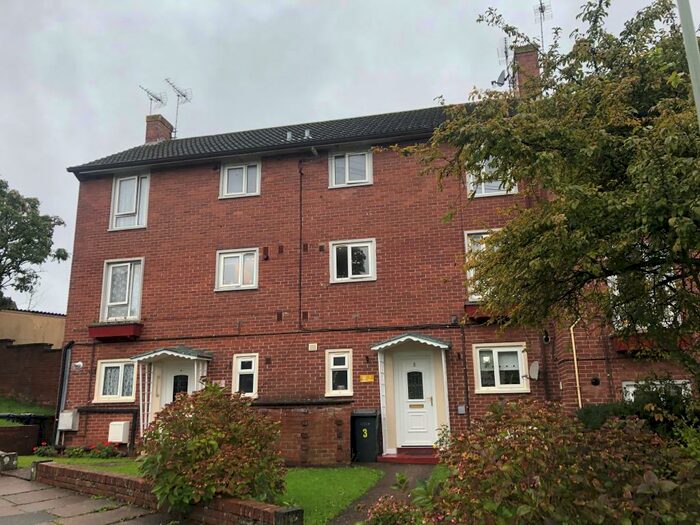 2 Bedroom Maisonette To Rent In Durham Close. Whipton, EX1