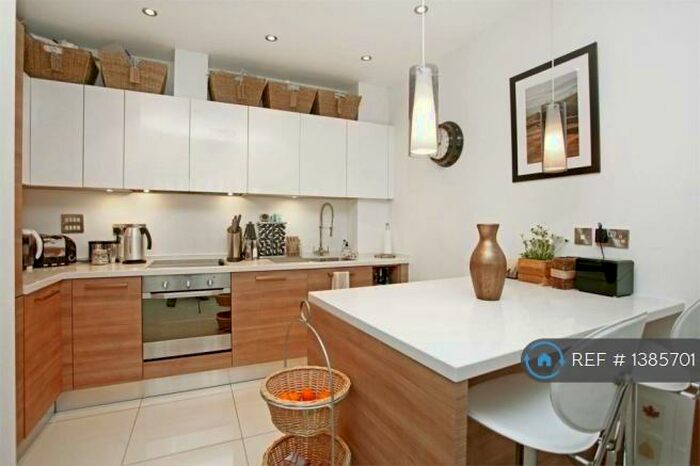 2 Bedroom Flat To Rent In Verve House, Winchester, SO23