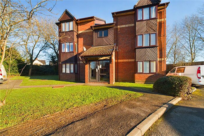 1 Bedroom Studio To Rent In Maypole Road, Taplow, Maidenhead, SL6