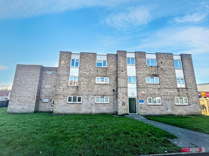 2 Bedroom Flat To Rent In Thornbury Park, Rogerstone, Newport, NP10