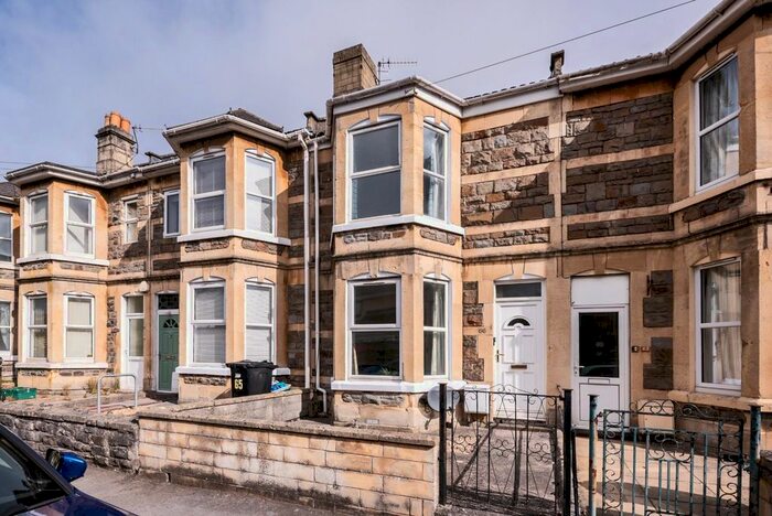 4 Bedroom Terraced House To Rent In Triangle North, Bath, BA2
