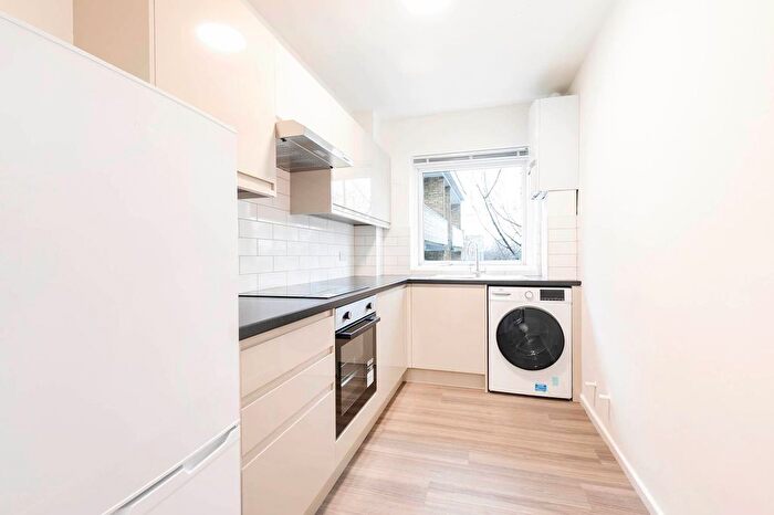 1 Bedroom Flat To Rent In Willesden Lane, London, NW6