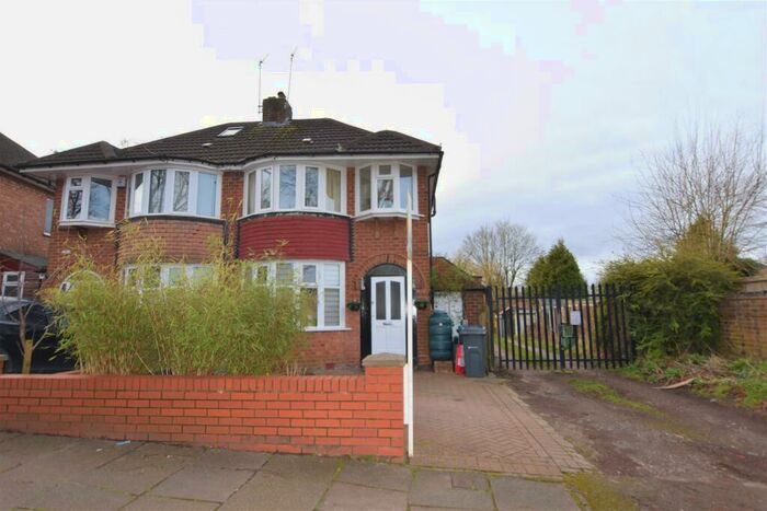 3 Bedroom House To Rent In Falconhurst Road, Birmingham, B29
