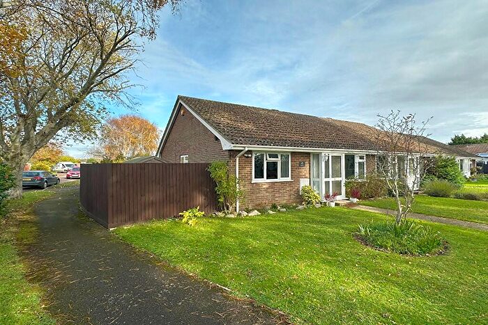 3 Bedroom Semi-Detached Bungalow For Sale In Rodbourne Close, Everton, SO41