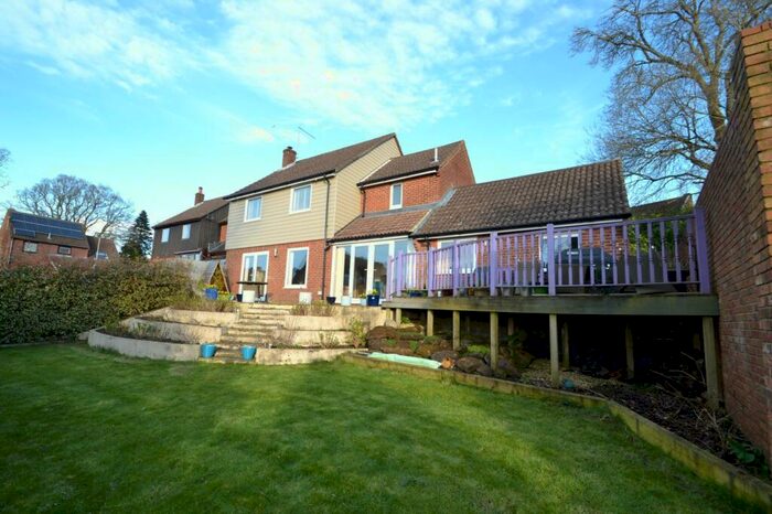 4 Bedroom Detached House To Rent In Wimborne, BH21