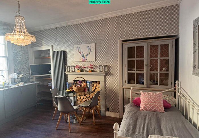1 Bedroom Flat To Rent In Flat, Thomas Street, Bath, BA1