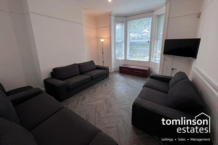8 Bedroom Semi-Detached House For Sale In Addison Street, Nottingham, NG1
