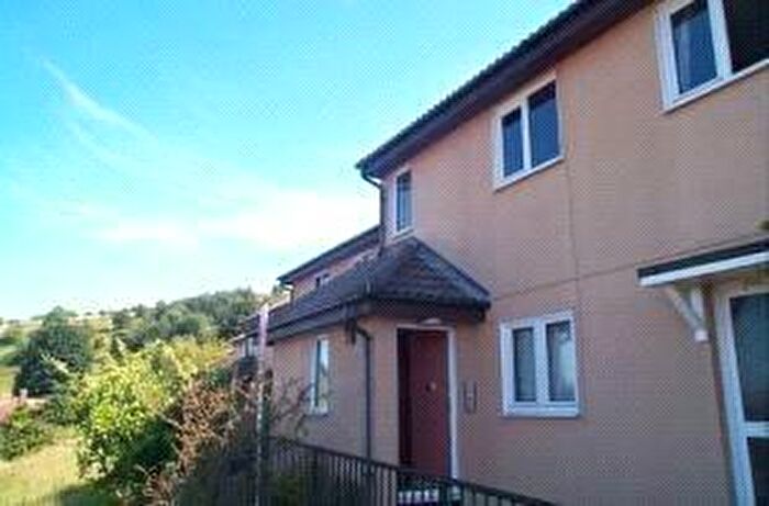 2 Bedroom Flat For Sale In Westbury Road, Dover, Kent, CT17