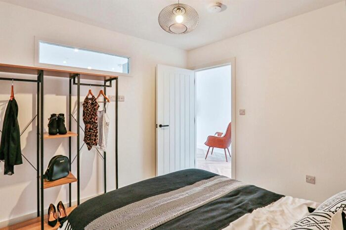 1 Bedroom Apartment For Sale In Jefferson Avenue, Poole, BH15