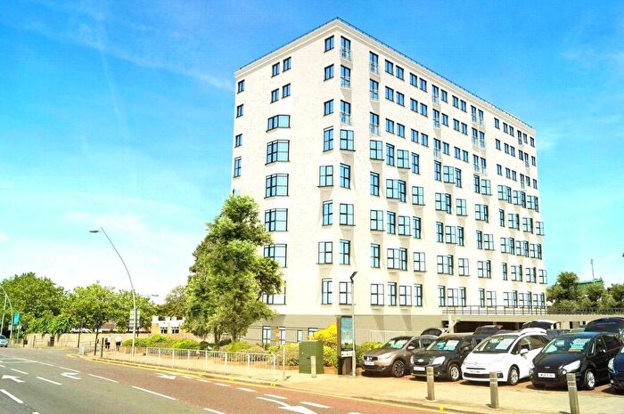 2 Bedroom Apartment To Rent In High Road, Chadwell Heath, Romford, RM6