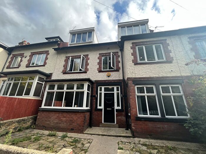 6 Bedroom Terraced House To Rent In Rokeby Gardens, Leeds, LS6