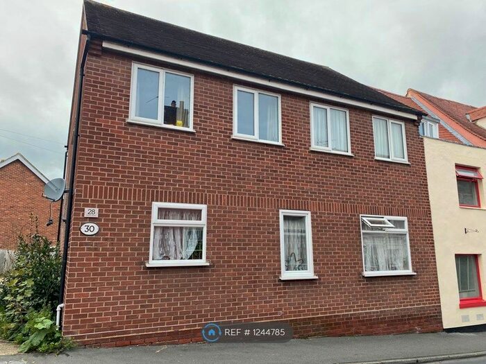 1 Bedroom To Rent In South Street, Manningtree CO11