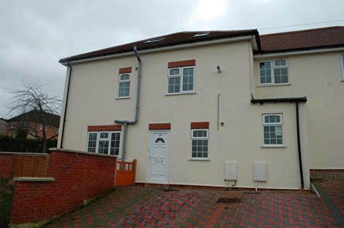 2 Bedroom Terraced House To Rent In Bernwood Road, Headington, OX3