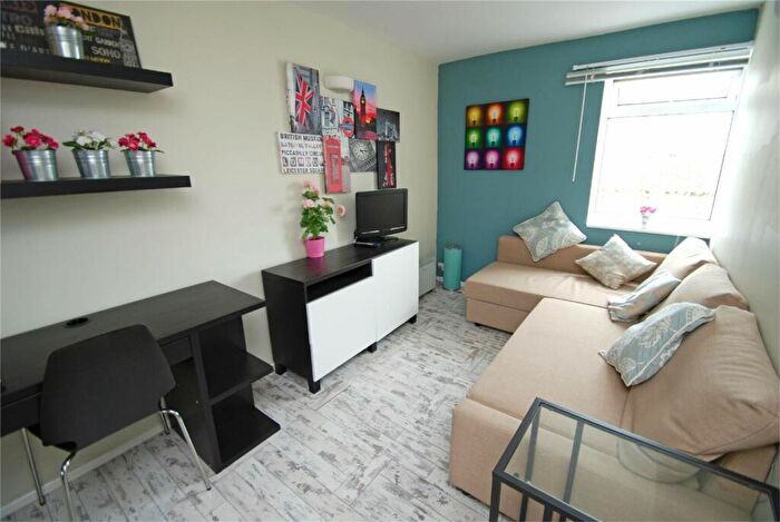 1 Bedroom Apartment To Rent In Plimsoll House, Ashgrove Road, Redland, BS6