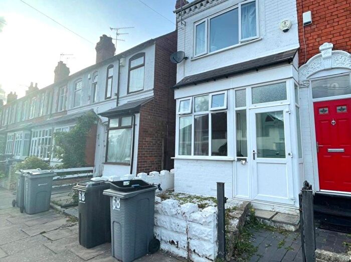 2 Bedroom Detached House To Rent In Hampton Court Road, West Midlands, B17