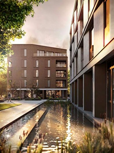 2 Bedroom Flat To Rent In Station Avenue, Walton On Thames, KT12