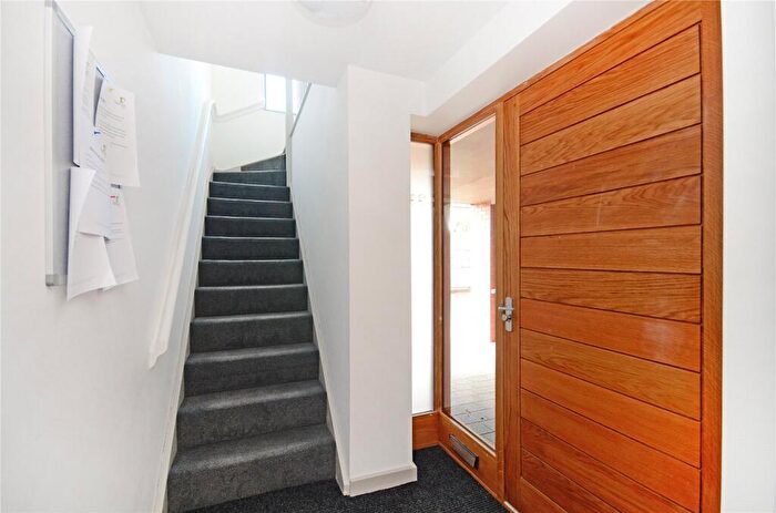 1 Bedroom Flat To Rent In Dun Street, Sheffield, Uk, S3