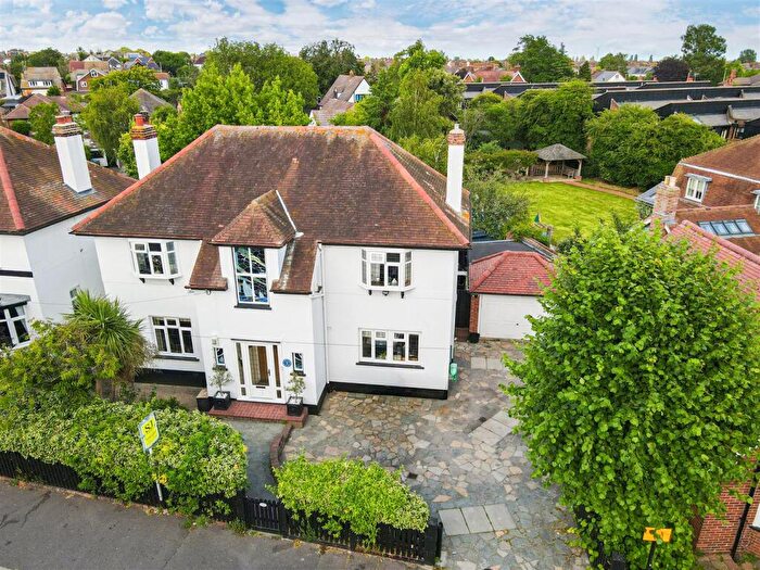 3 Bedroom Detached House For Sale In High Street, Burnham-On-Crouch, CM0
