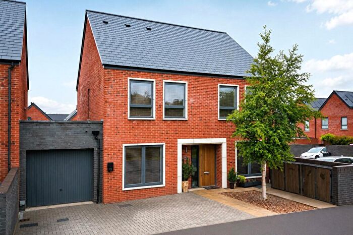 4 Bedroom Detached House For Sale In Callaway Gardens, Westbury, BA13