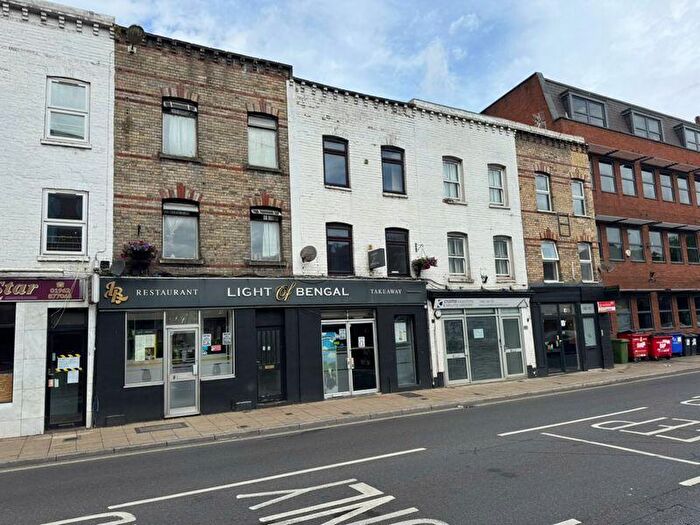 2 Bedroom Duplex To Rent In Andover Road, Winchester, SO23