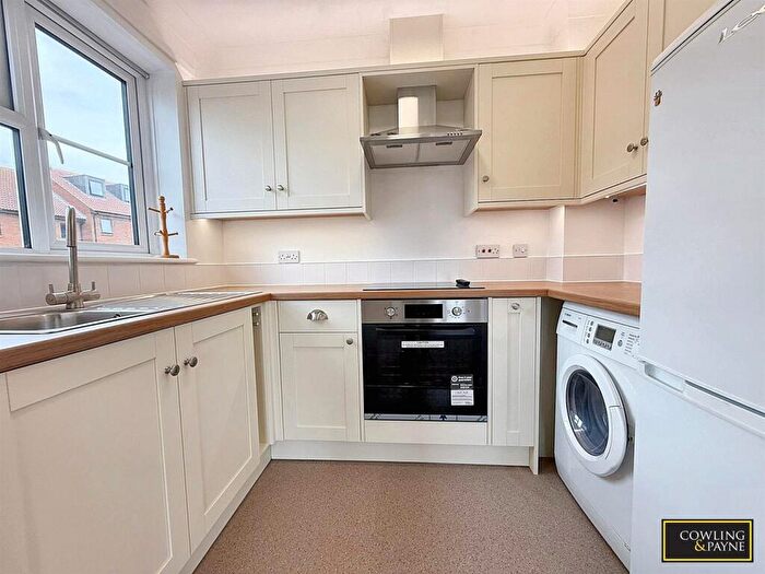 1 Bedroom Retirement Property For Sale In Sycamore Court, Stilemans, Wickford, SS11