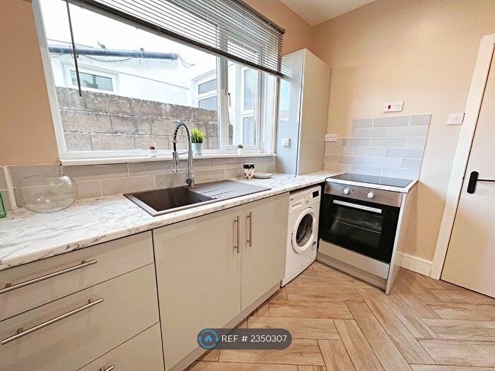 1 Bedroom Flat To Rent In New Zealand Road, Cardiff, CF14