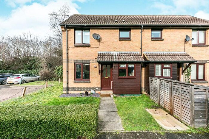 1 Bedroom House To Rent In Weybrook Drive, Guildford, GU4