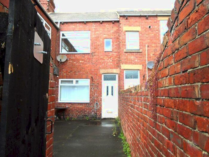2 Bedroom Flat To Rent In Pioneer Terrace, Bedlington, NE22