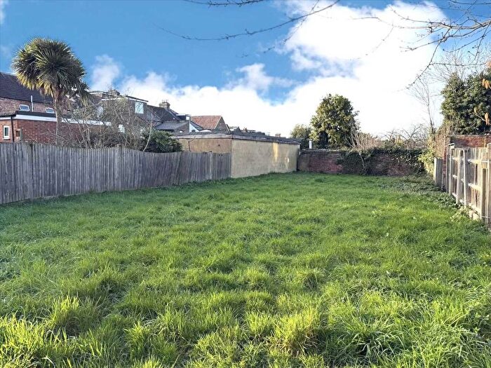Land For Sale In Friern Barnet Road, Friern Barnet, London, London, N11