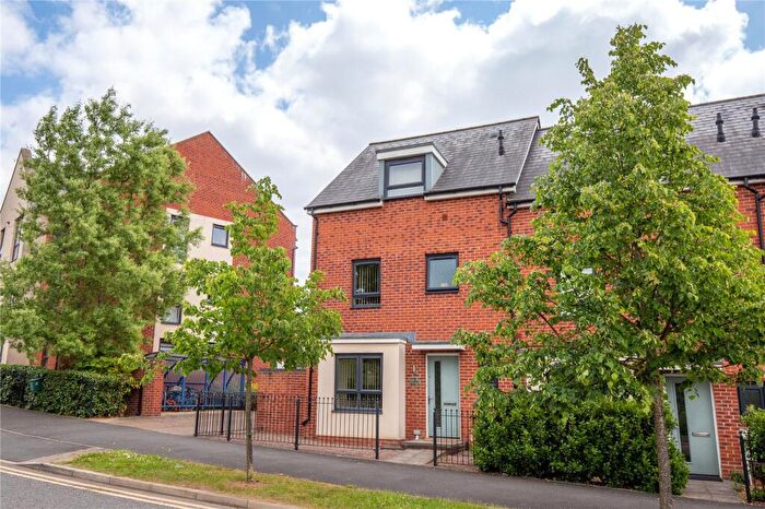 4 Bedroom End Of Terrace House For Sale In Jenner Boulevard, Emersons Green, Bristol, BS16