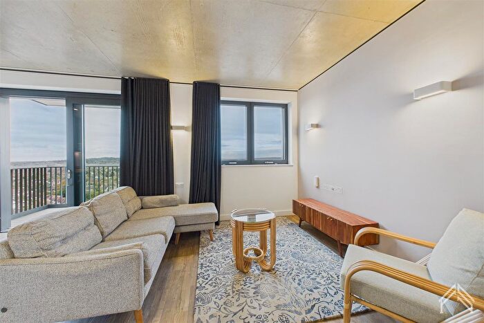 2 Bedroom Flat To Rent In Repton Gardens, Wembley Park, HA9