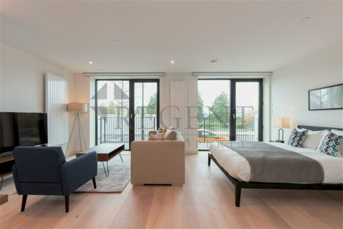 Apartment To Rent In John Cabot House, Royal Wharf, E16