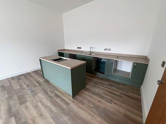 2 Bedroom Flat To Rent In Kedleston Close, Belper, DE56