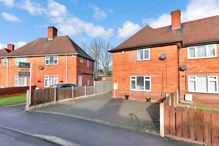 3 Bedroom Semi Detached House For Sale In Southwold Drive, Nottingham, NG8