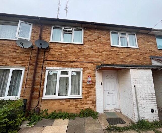 2 Bedroom House To Rent In Gainsborough Road, Corby, NN18