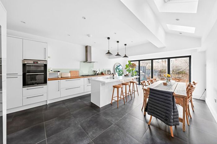 4 Bedroom Terraced House For Sale In Brocklebank Road, London, SW18