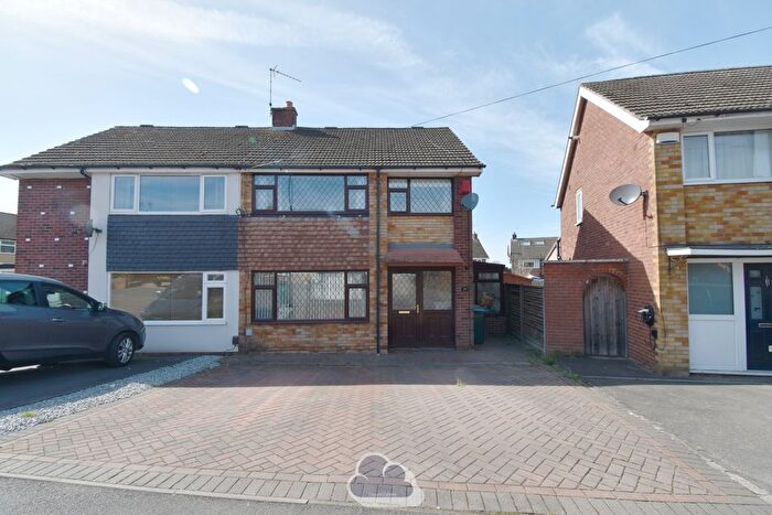 3 Bedroom Semi-Detached House To Rent In Winsford Avenue, Coventry, CV5