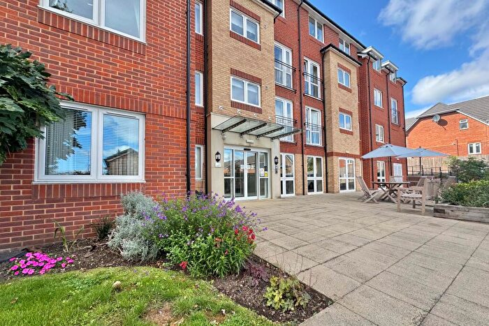 1 Bedroom Flat For Sale In Beck Lodge, Park Gate, SO31