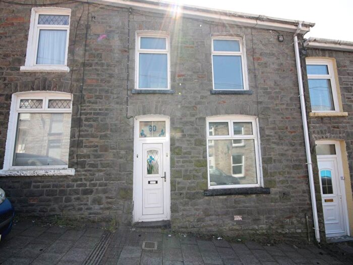 3 Bedroom Property To Rent In Prospect Place, Treorchy, CF42